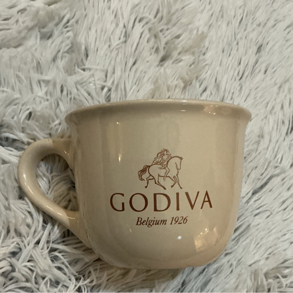 Godiva Belgium 1926 Beige Ceramic Coffee Mug – Vintage Oversized 16 oz Cup